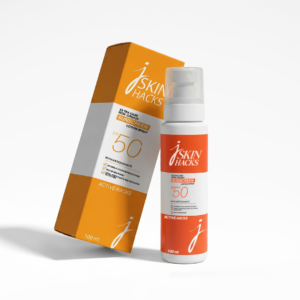 Non-greasy sunscreen spray SPF 50 with antioxidants and UV protection